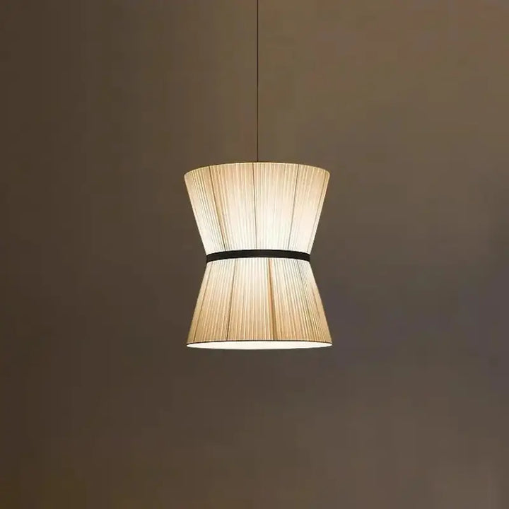 Suspension luminaire en tissu beige design élégant style chic