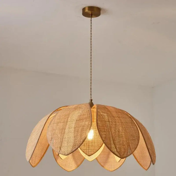 Suspension luminaire en tissu beige style artisanal élégant