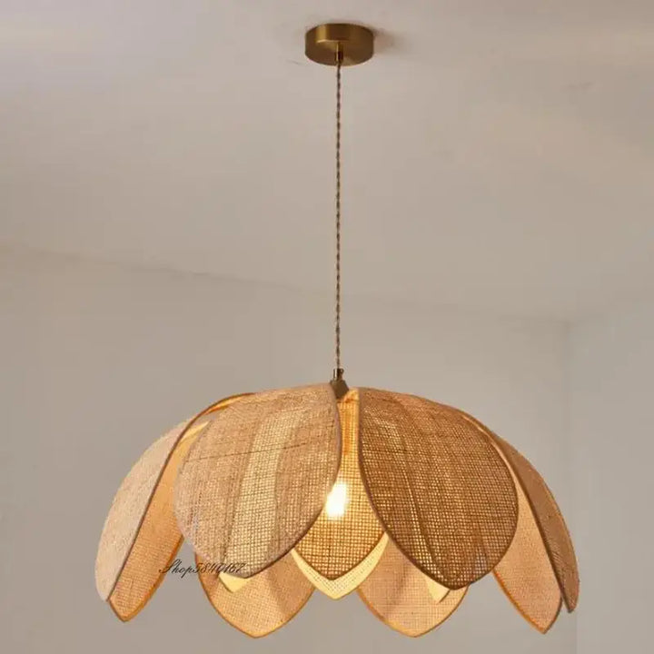 Suspension luminaire en tissu beige style artisanal élégant