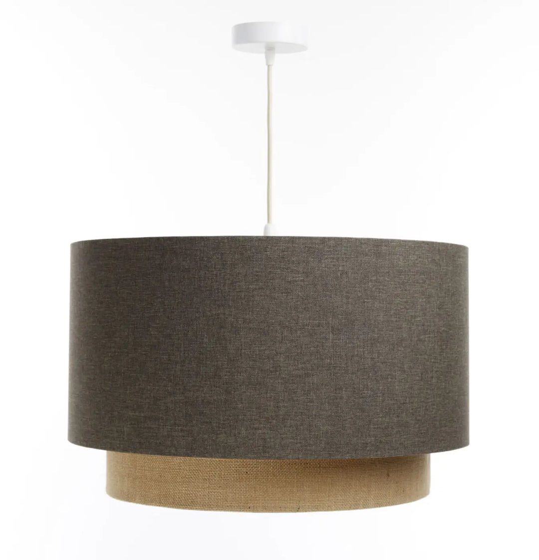 Suspension luminaire duo rattan avec abat-jour tissu graphite gris et base beige apporte en raphia naturel suspendue par câble blanc