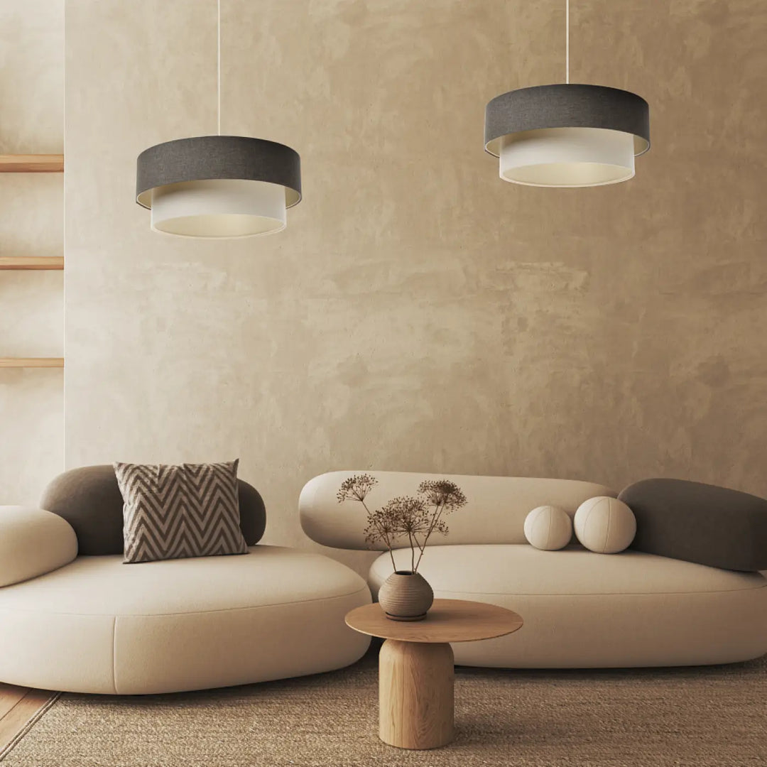 Deux suspensions luminaires modernes en tissu graphite avec abat-jours gris foncé et anneaux intérieurs crème