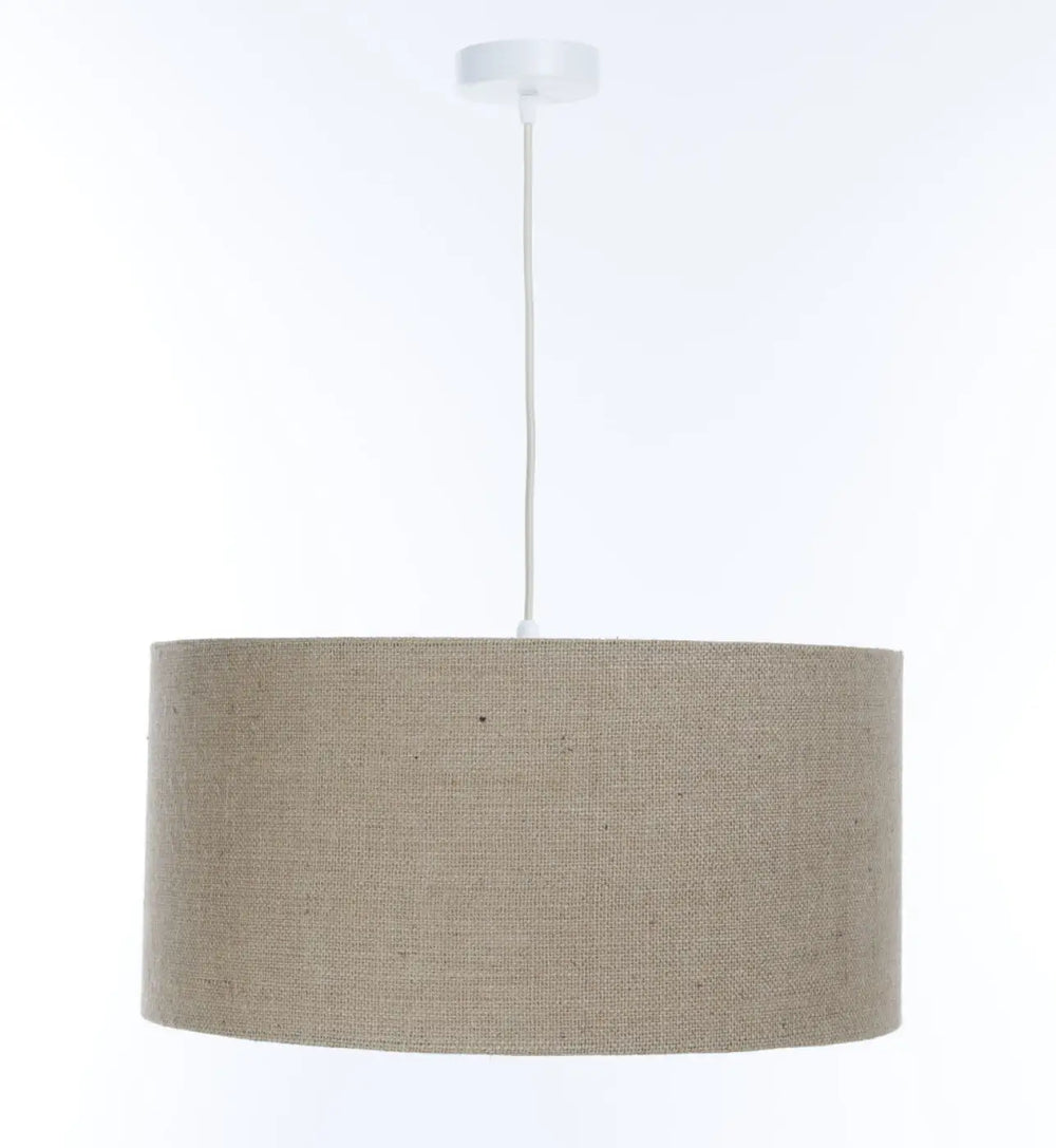 Suspension luminaire cylindrique en tissu taupe beige minimaliste chic avec monture blanche au plafond
