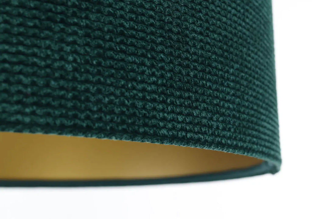 Suspension luminaire en tissu vert avec doublure intérieure dorée style moderne chic glamour velours structural
