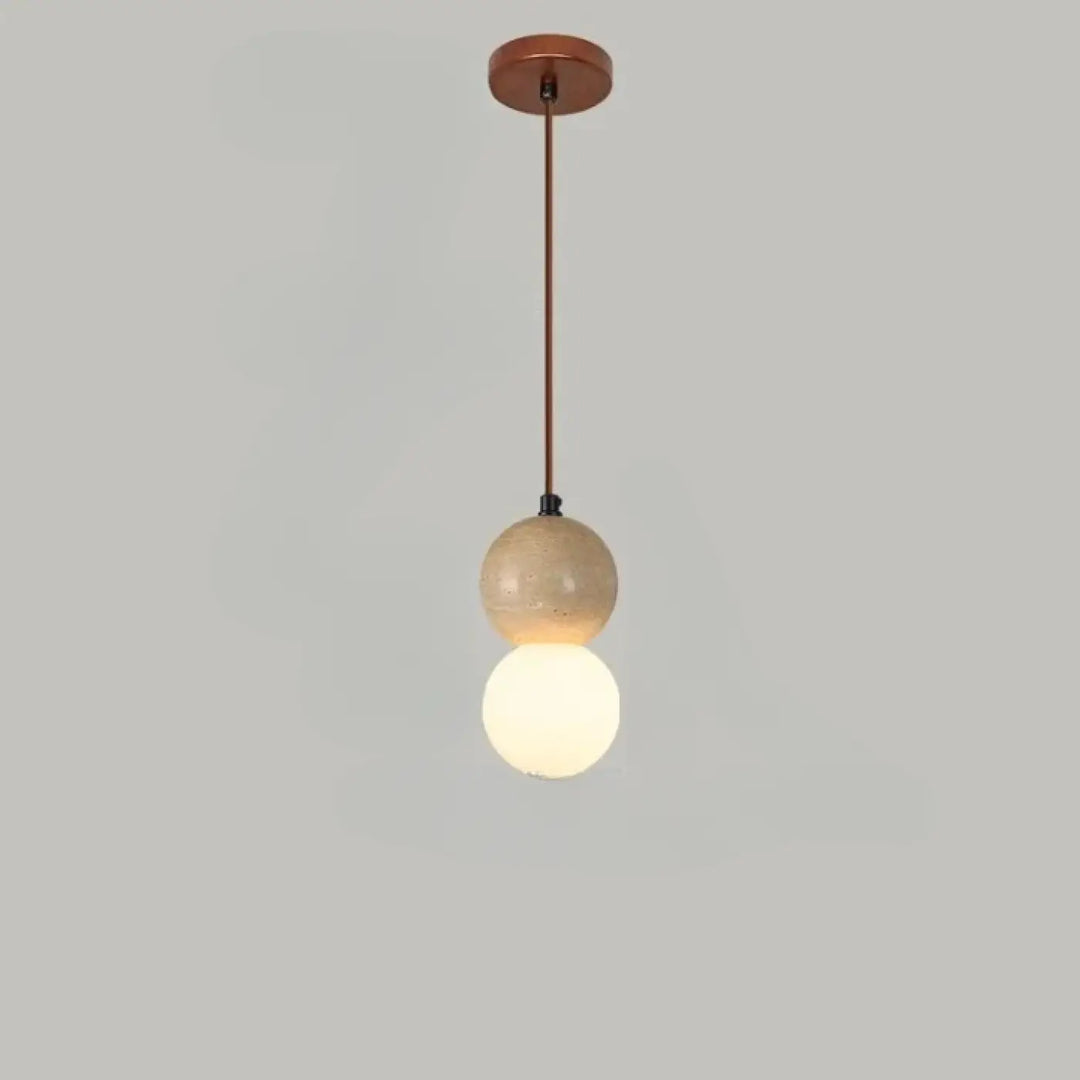Suspension luminaire kreto avec montage plafond cuivre, tige fine, verre travertin aux lignes beige texturé et globe blanc satiné
