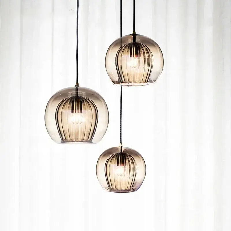 Suspension luminaire en verre style moderne pour intérieur chic
