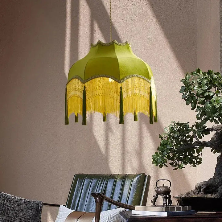 Suspension luminaire vert au style vintage inspiré des vieux bars

