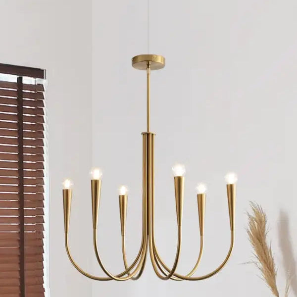 Suspension lustre en métal doré au design chandelier revisité

