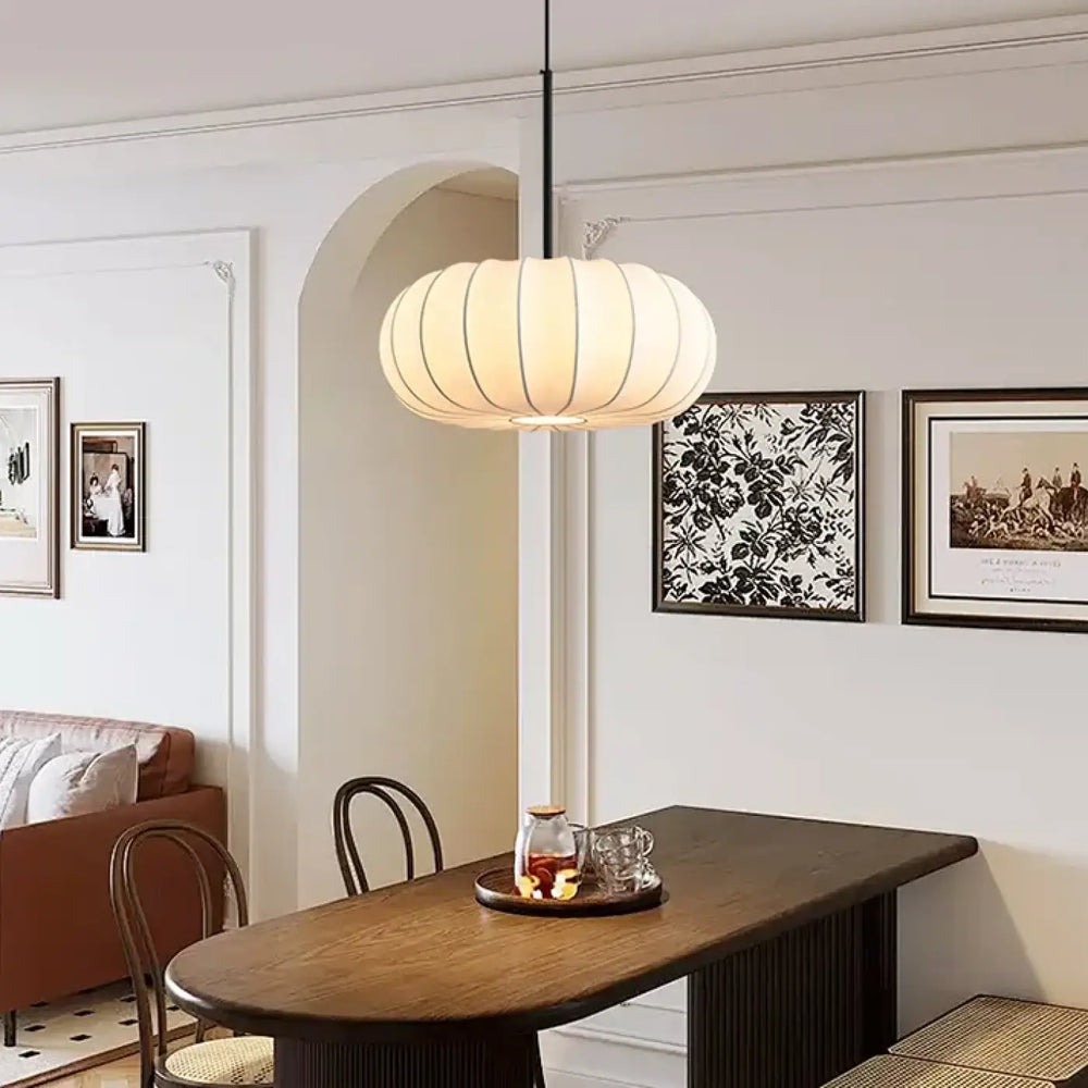 Suspension minimaliste idéale pour salon ou chambre moderne