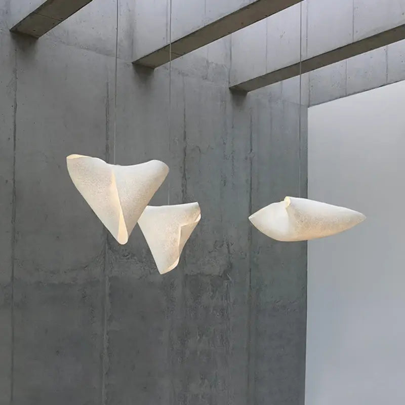 Suspension moderne blanc forme organique minimaliste