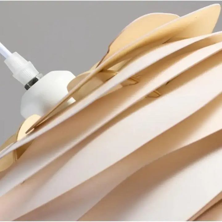 Suspension moderne en bois forme fleur style naturel