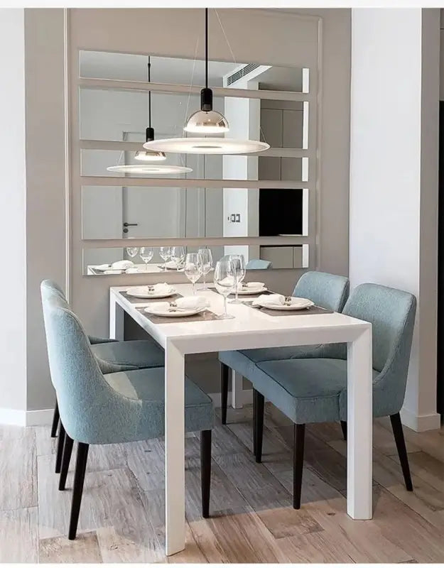 Suspension moderne métal chromé et disque acrylique translucide élégant