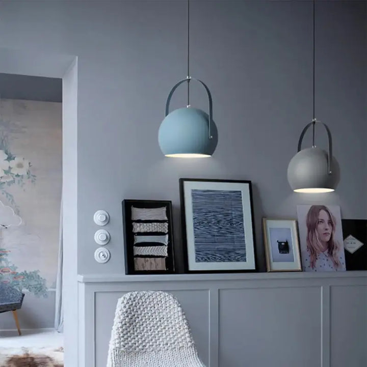 Suspension moderne métal coloré style industriel élégant