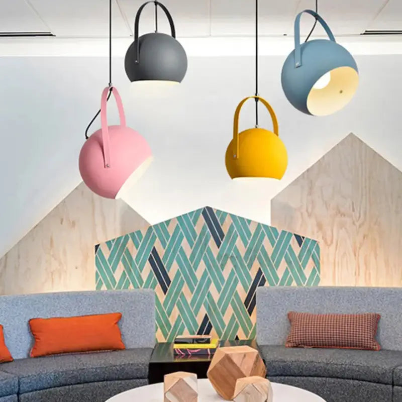 Suspension moderne métal coloré style industriel élégant