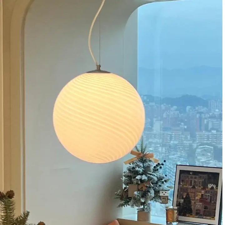 Suspension Moderne en Verre Coloré pour Intérieur Élégant