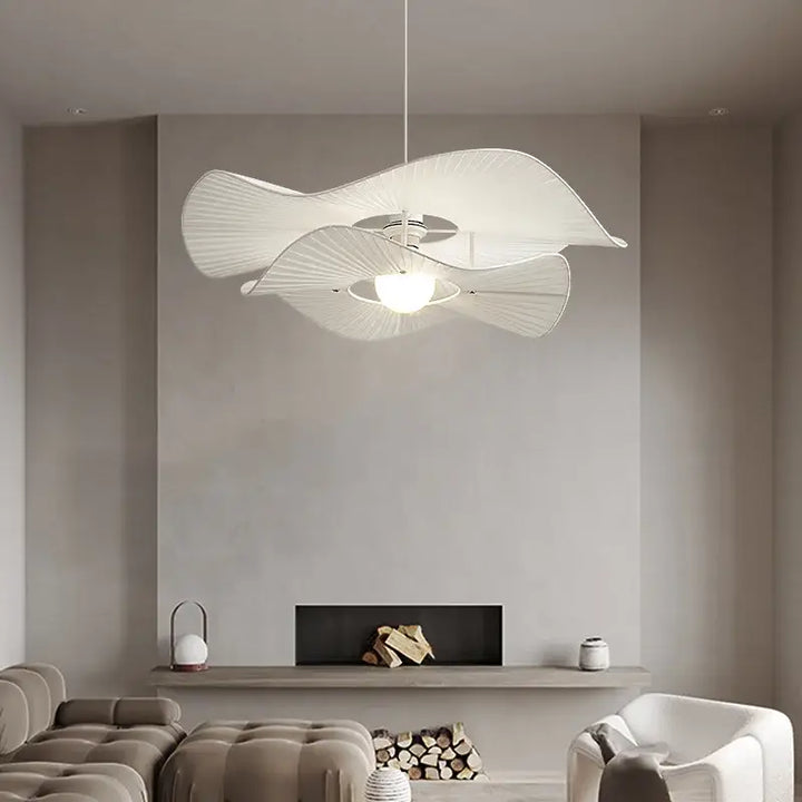 Suspension Ondulée Blanche Design Moderne Élégant et Aérien


