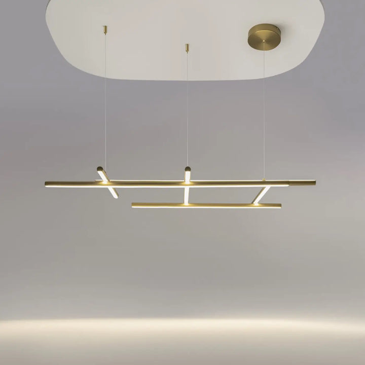 Suspension radiance ramification dorée en trois longueurs avec éclairage led intégré et design minimaliste en métal doré