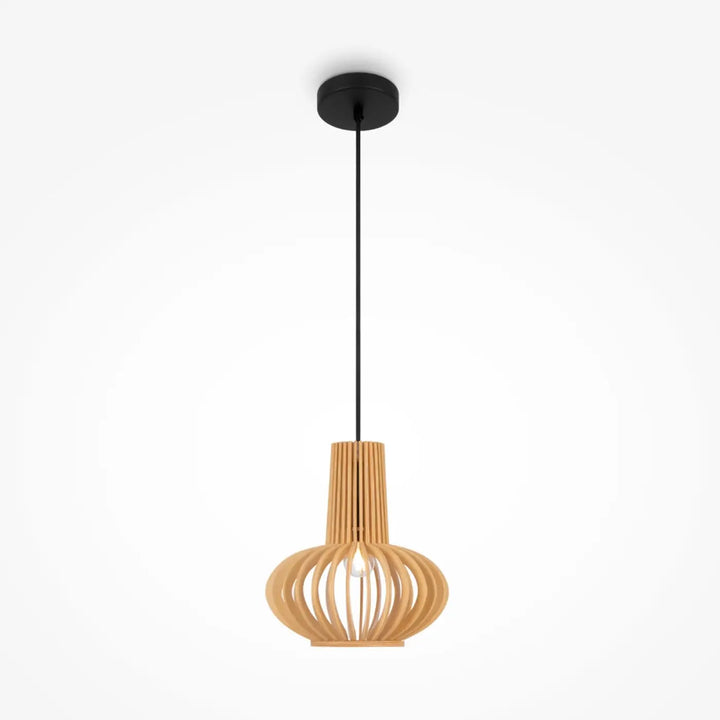 Suspension roots luminaire avec design en lattes de bois naturel et fixation plafond métal noir au-dessus d’une table
