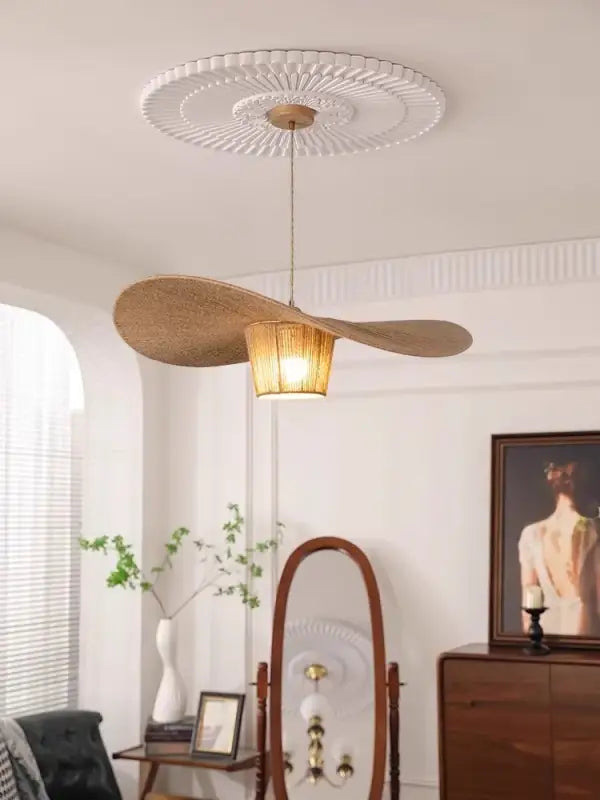Suspension rotin forme aile naturelle style bohème élégant

