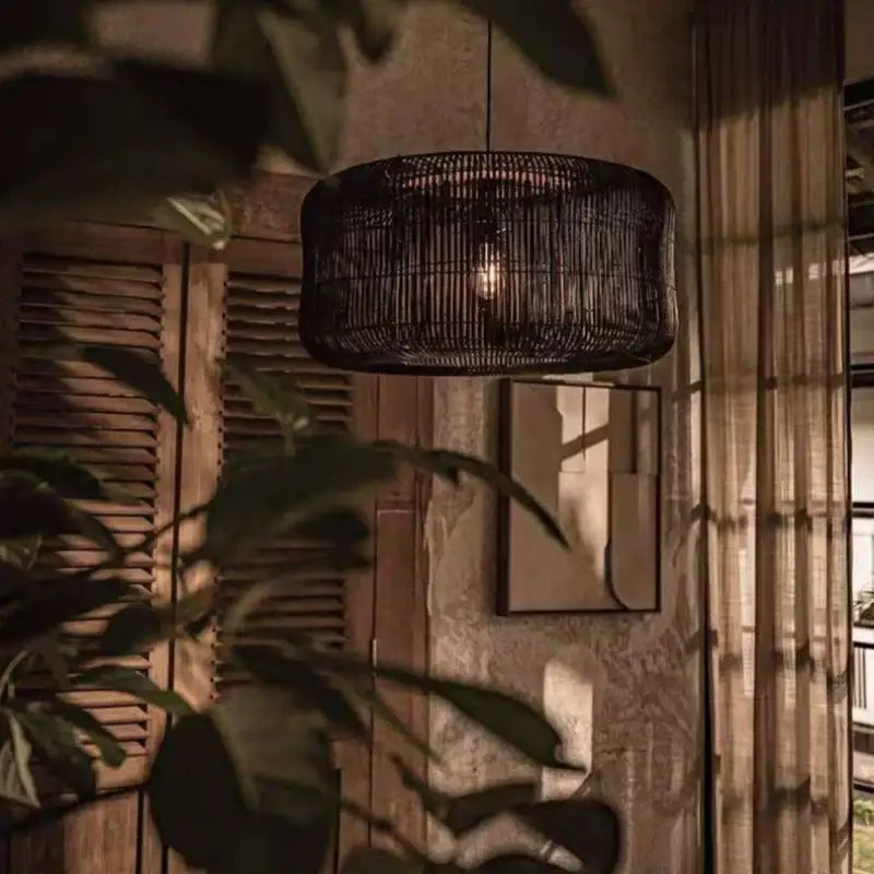 Suspension en rotin naturel cylindrique design bohème
