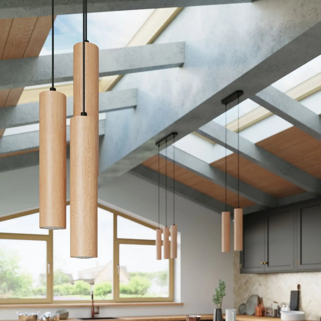 Suspension Lino à tubes en bois naturel, allumée