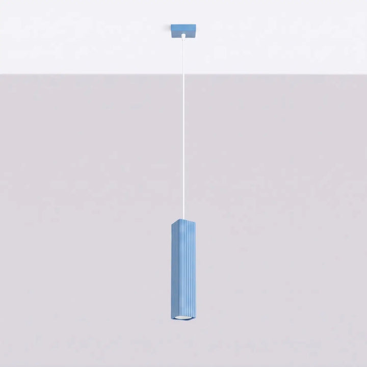 Suspension Rayo bleu azur à tube cannelé, éteinte