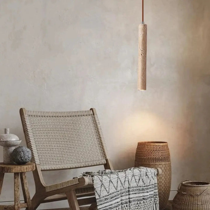 Suspension tube led kata en pierre clair avec finition pierre naturelle texturée pour un éclairage minimaliste