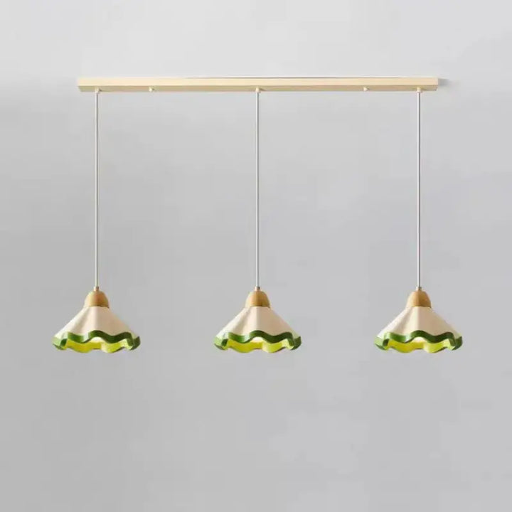 Suspension vintage ondulée style original vert beige chic