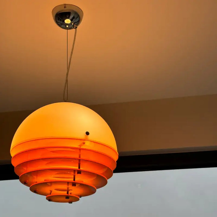Suspension vintage orange demi-sphère design rétro lumineux

