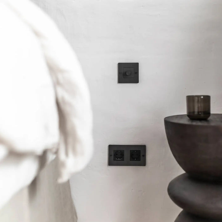 Variateur Dimmer à gravure quadrillée sans logo #couleur_gris